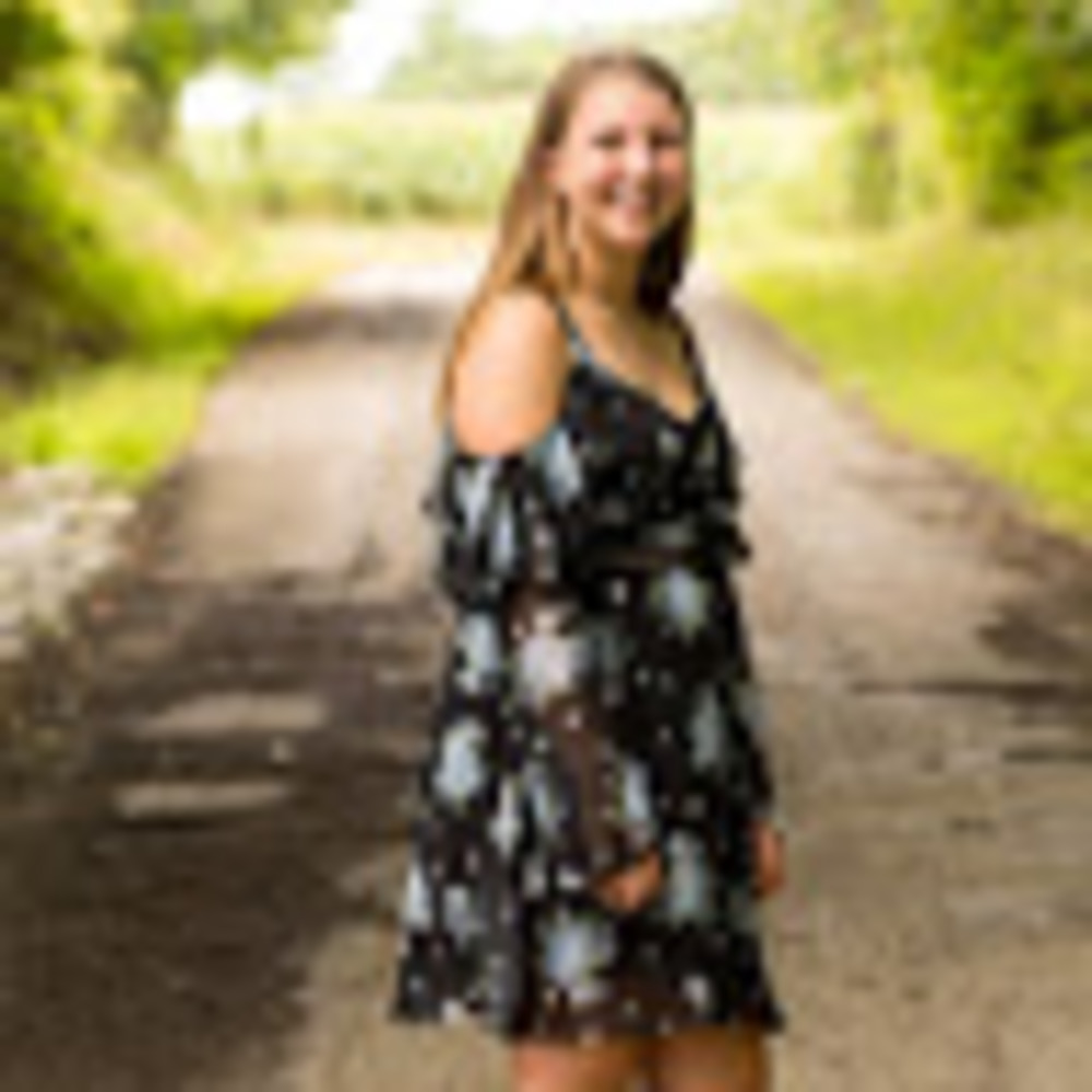 Meet your Posher, Caitlyn